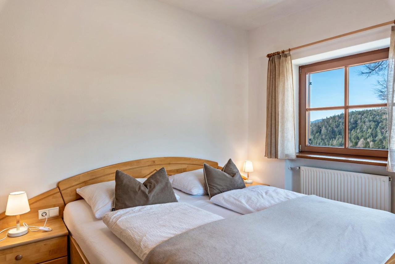 Alpin Farm Linde - Oberweidacherhof Collalbo Dış mekan fotoğraf